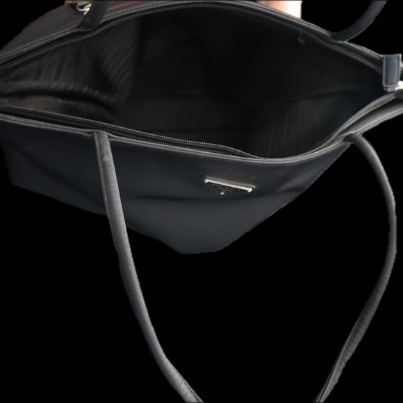 Vintage Prada Tessuto Nylon Black Tote Bag with Logo Plaque - Picture 3 of 3